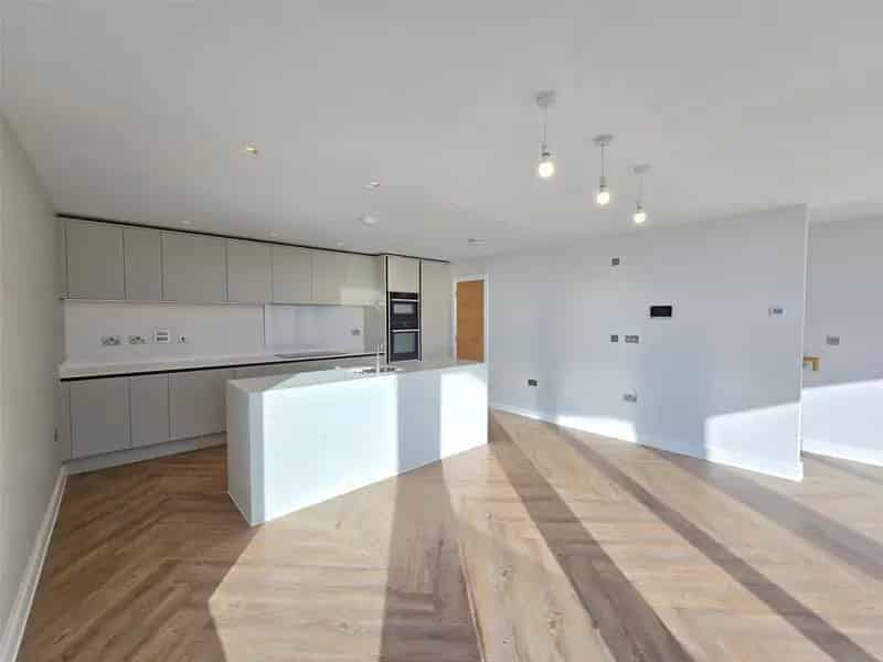 3 Bedroom Duplex Apartment with Stunning Sea Views