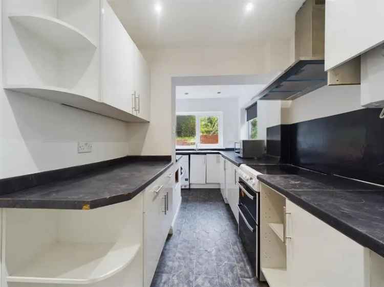 4 Bedroom End of Terrace House for Sale