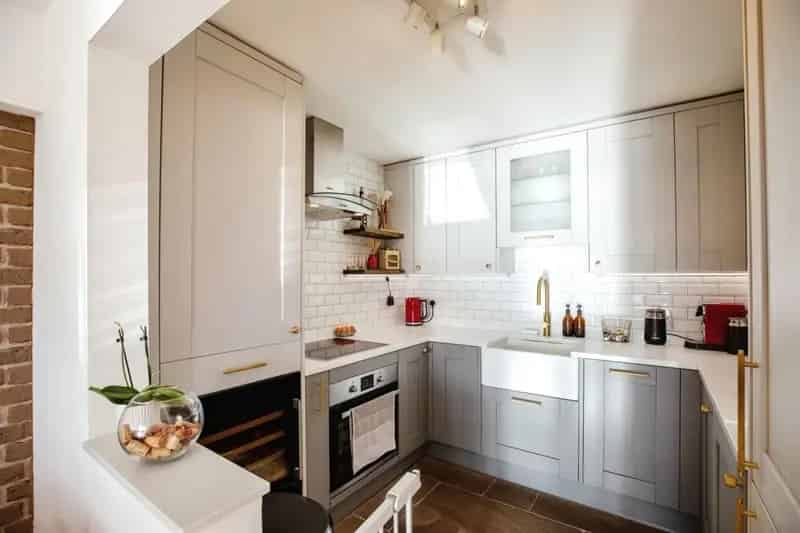 Limehouse Riverside 2 Bed Flat with Balcony and Ensuite