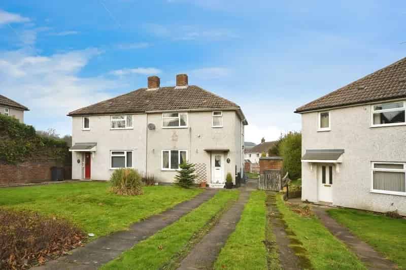 2 Bedroom Semi Detached House for Sale Old Whittington