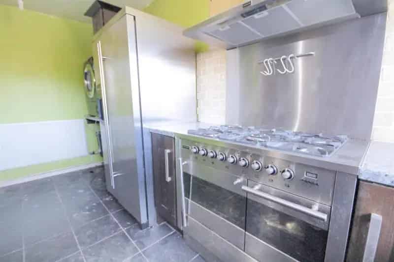 3 Bedroom Family Home For Sale in Patchdean