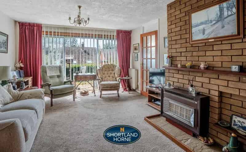 2 Bedroom Semi-Detached Bungalow House to Rent