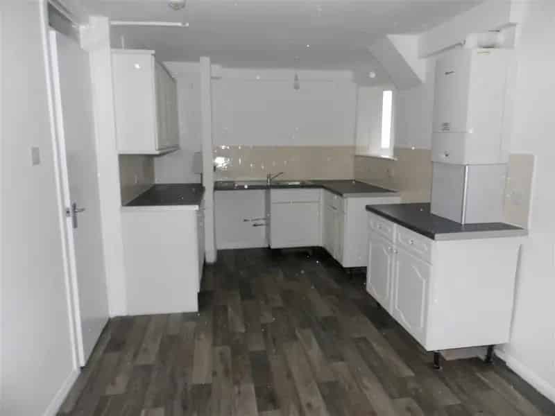 2 bedroom Flat
 To Let