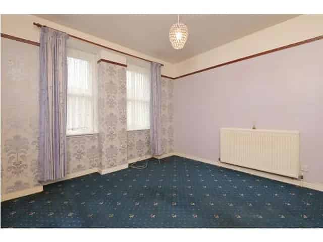 3 Bedroom Flat for Sale in Edinburgh's New Town