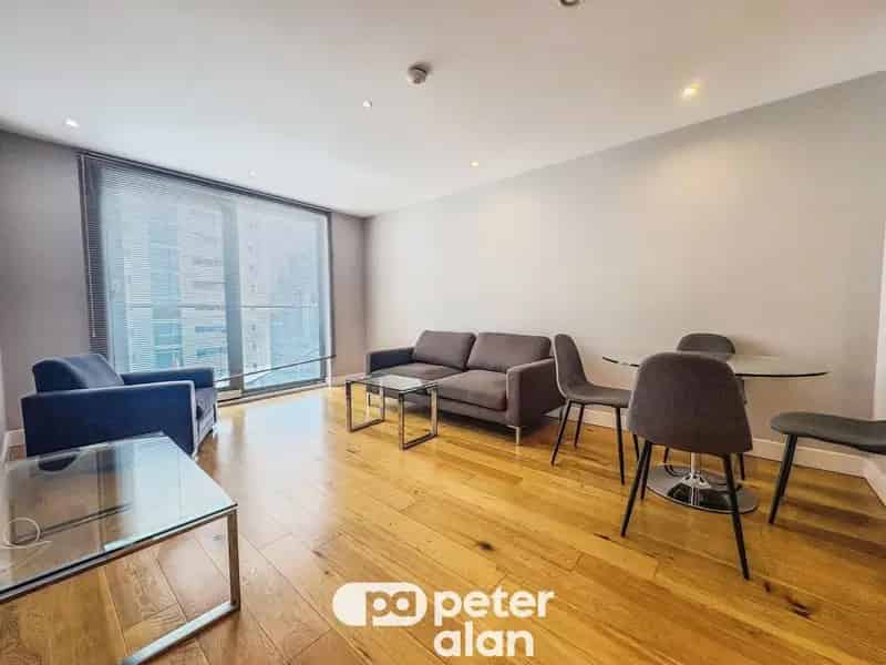 1 Bedroom Apartment City Centre Meridian Plaza Fully Furnished Available Now