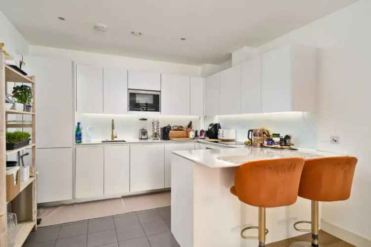 2 Bedroom Flat for Sale in Battersea Reach