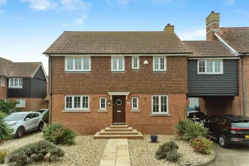 5 Bedroom House in Sovereign Harbour Eastbourne