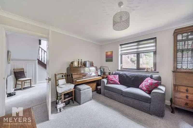 3 bed house for sale