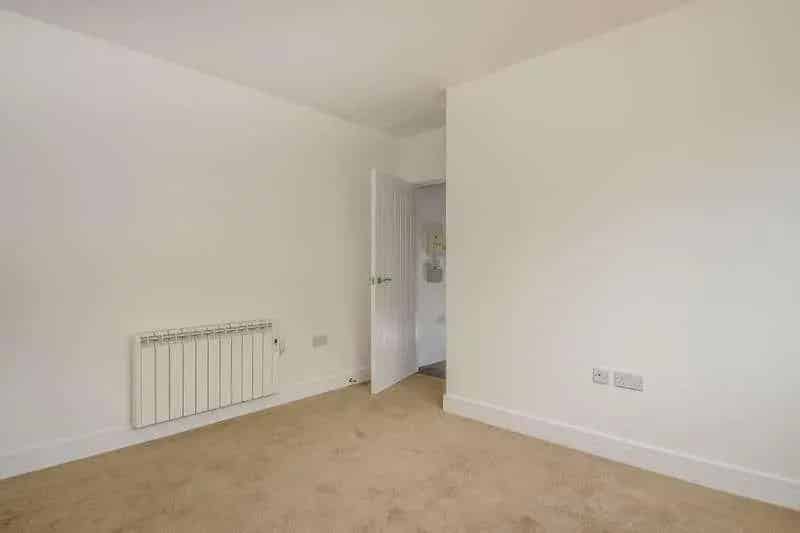1 bed flat for sale