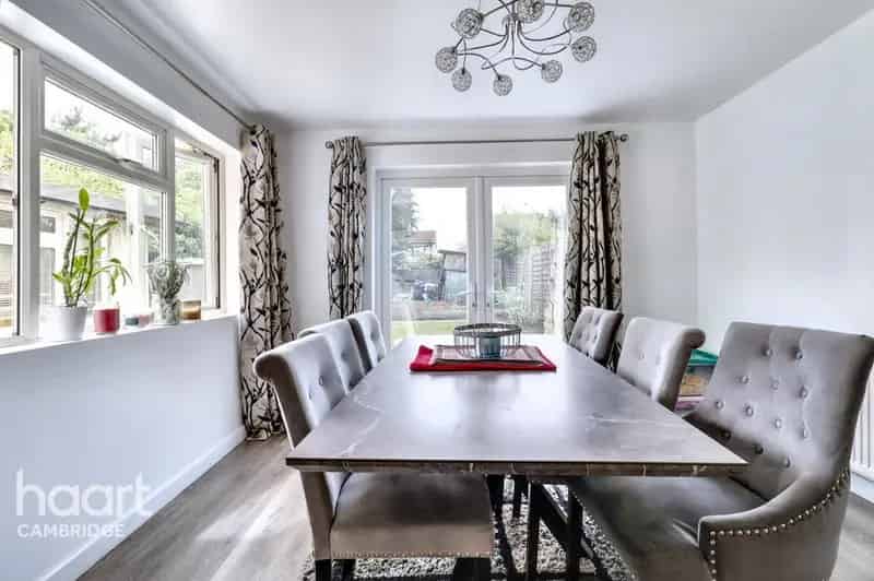 4 Bedroom Semi-Detached House for Sale - No Sale No Fee