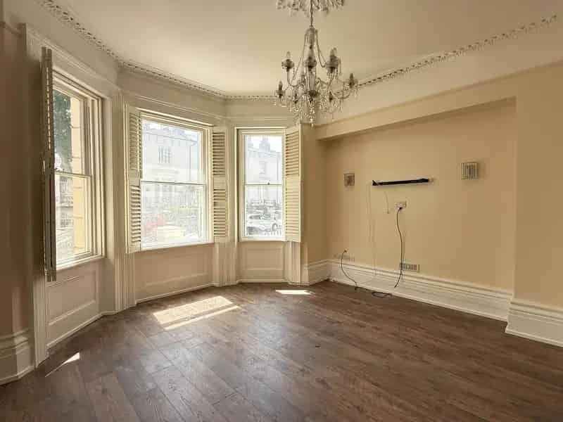 2 Bedroom Ground Floor Flat to Rent
