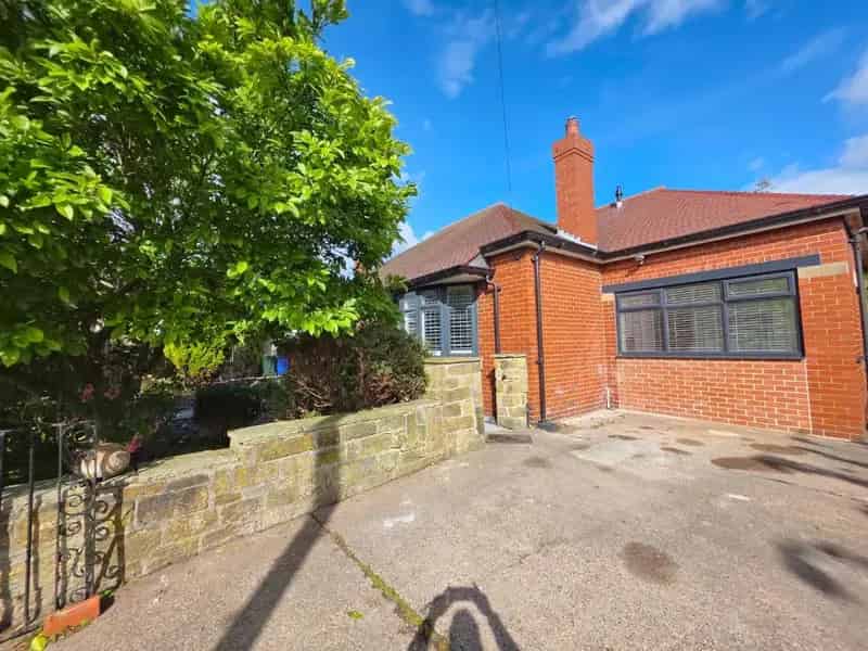 3 Bed Detached Bungalow For Sale - No Chain