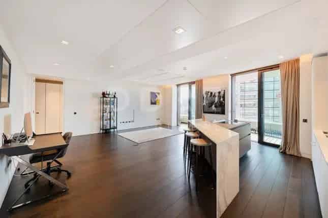 Luxury 2-Bed Flat for Sale in Millbank SW1P
