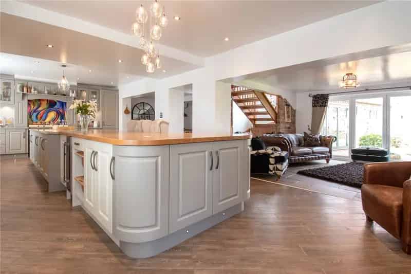 4 Bedroom Farmhouse with Barn Conversion Potential Eastgate Scotton