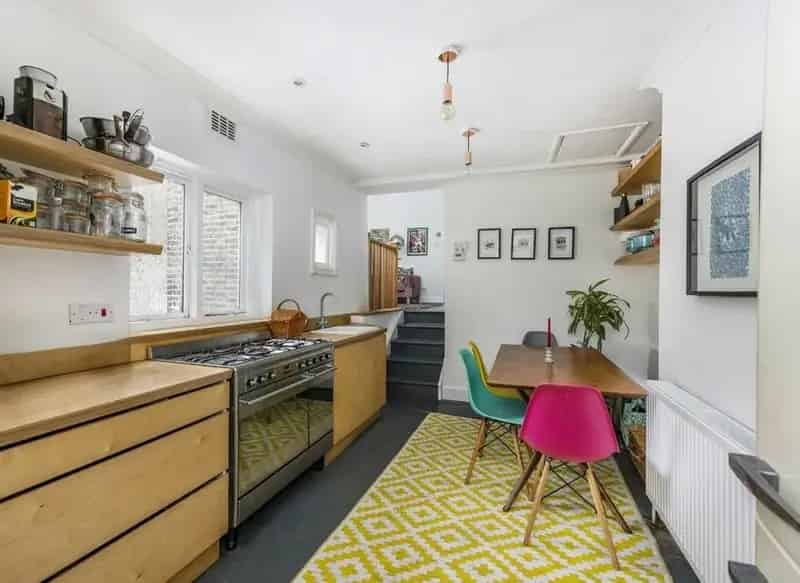 Two Double Bedroom Period Conversion Near Hackney Downs Park