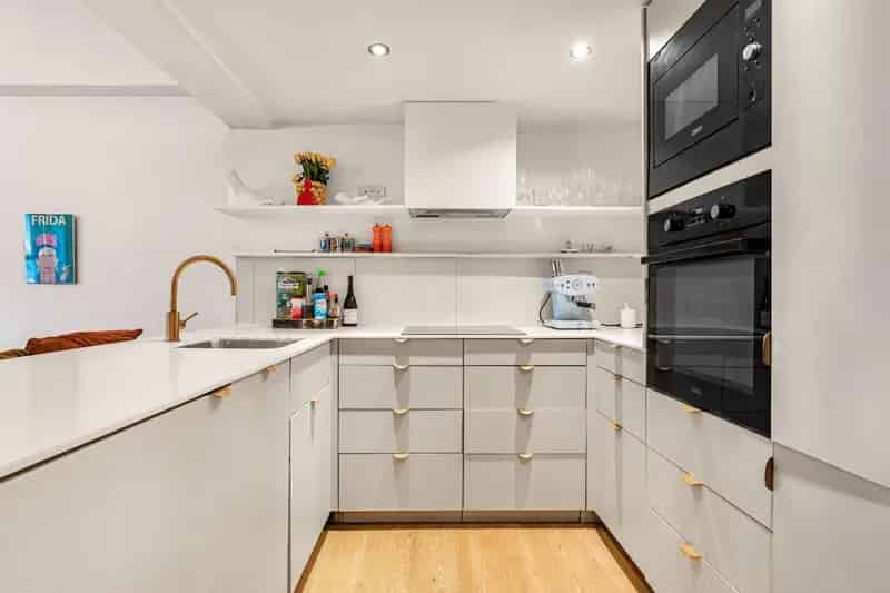 1 Bedroom Flat for Sale in Camberwell