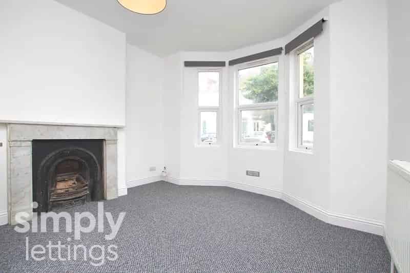 1 Bedroom Flat House to Rent