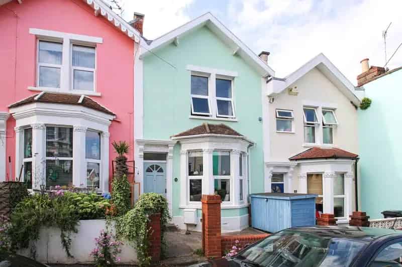 2 Bedroom Victorian Terraced House for Sale in Southville