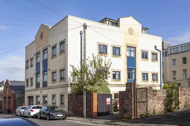 1 Bedroom Flat to Rent Clifton Village