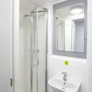 1 room room of 141 m² in Birmingham