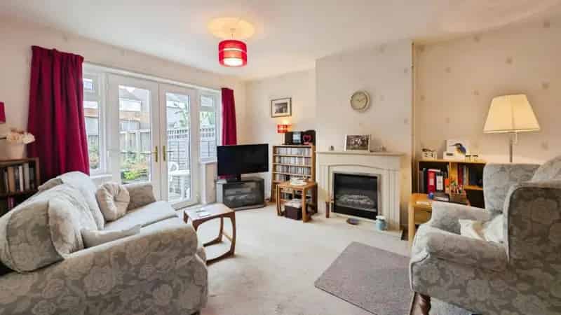 3 Bed Semi Detached House For Sale
