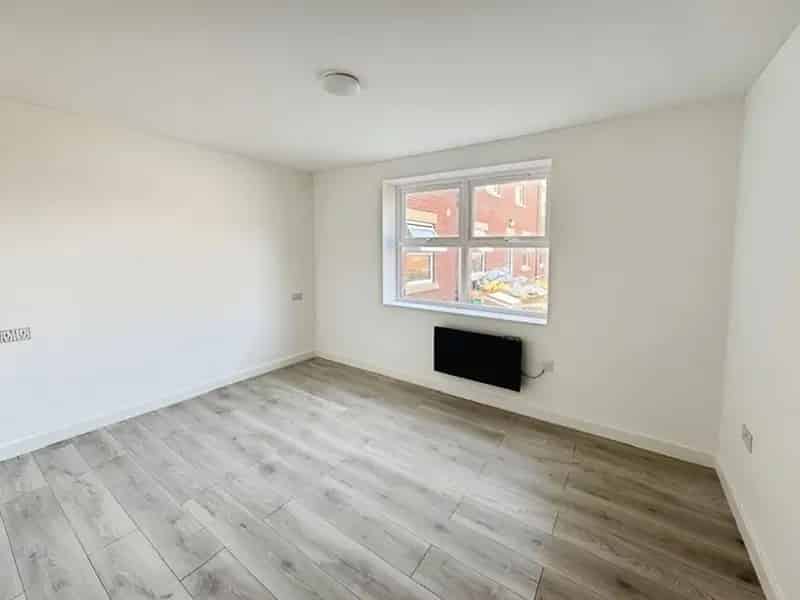 2 Bedroom Flat to Rent Blackpool FY1 Near Transport Links