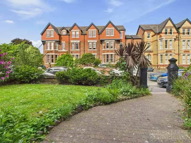 2 Bed Flat for Sale near Lark Lane and Sefton Park