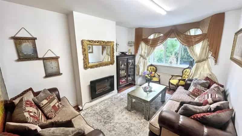 3 Bedroom Semi Detached House Moseley