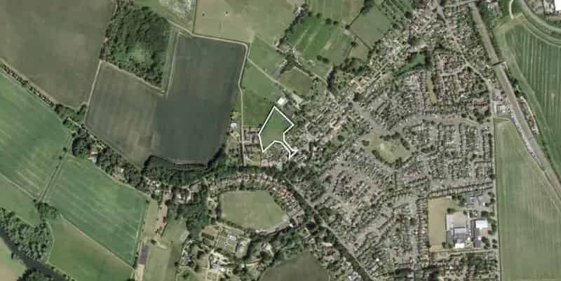 10 Dwellings Planning Permission Oakley Bedfordshire Freehold Development
