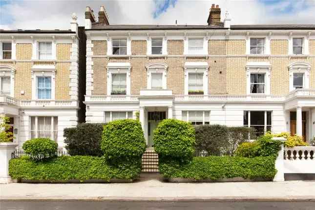 Flat to rent in Bassett Road, Notting Hill, Kensington & Chelsea W10