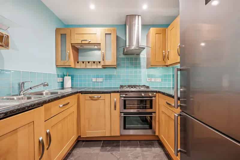 Spacious 2-Bedroom Partick Apartment Near Glasgow University