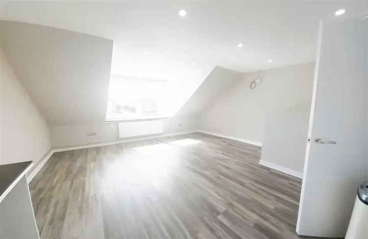1 Bedroom Apartment Maritime Quarter Marina View