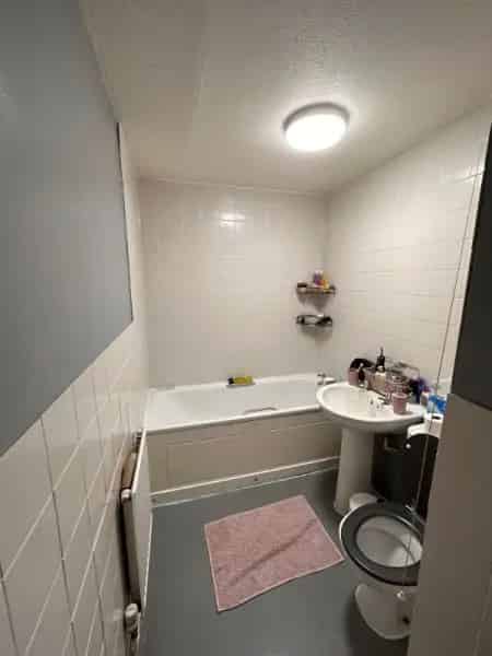 1 Bedroom Flat with Storage