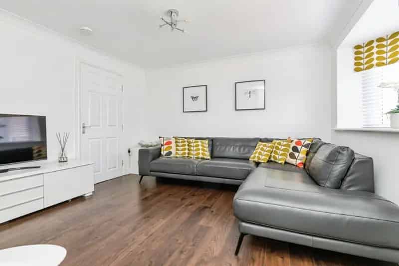 3 Bedroom Townhouse For Sale