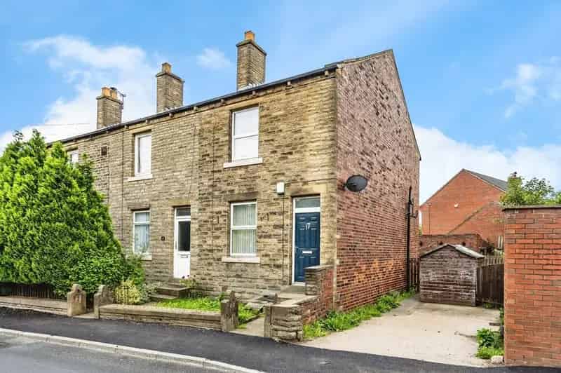2 Bedroom End Terrace House for Sale Clayton West HD8