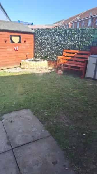 4 Bed Detached House Near Schools Shops Beach