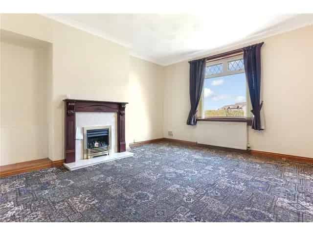 3 Bedroom Semi-Detached House for Sale in Drongan