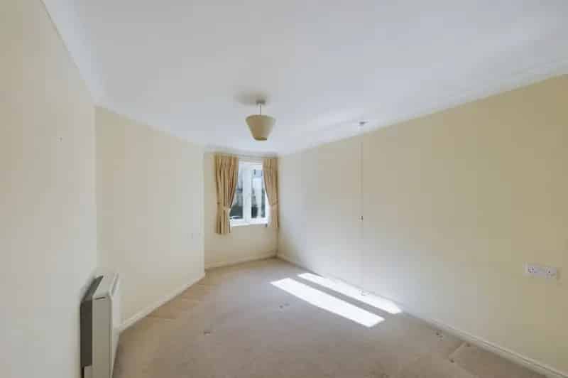 1 Bedroom Flat Folkestone Town Centre Apartment For Sale