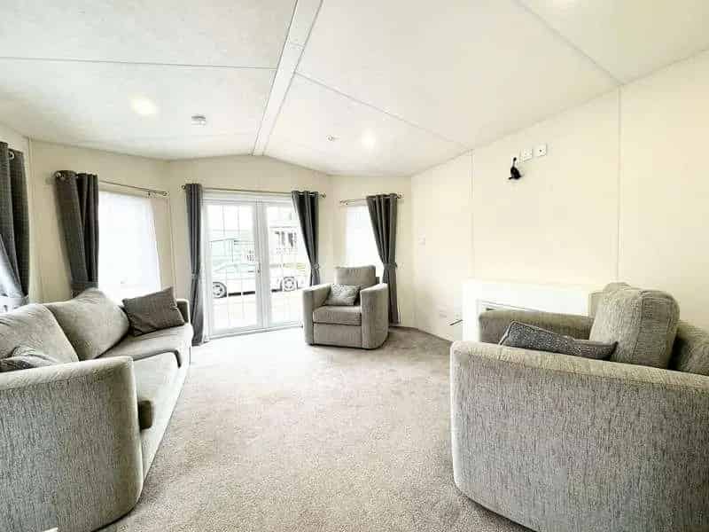 2 bed property for sale