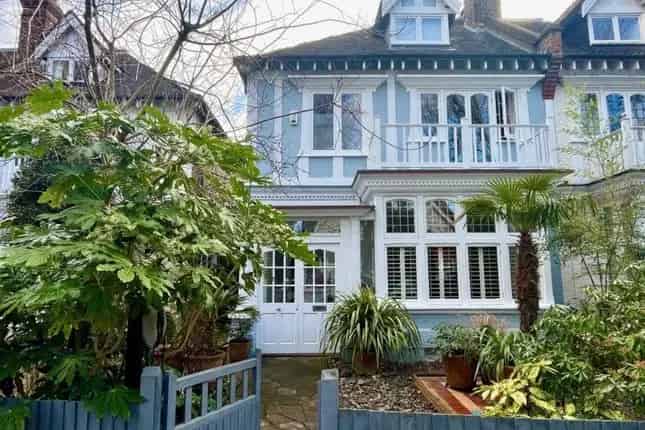 Semi Detached House East Sheen SW14 For Sale