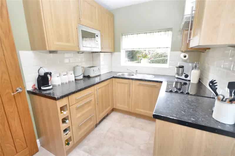 Three Bed Semi West Park Leeds Two Reception Rooms Drive Garage