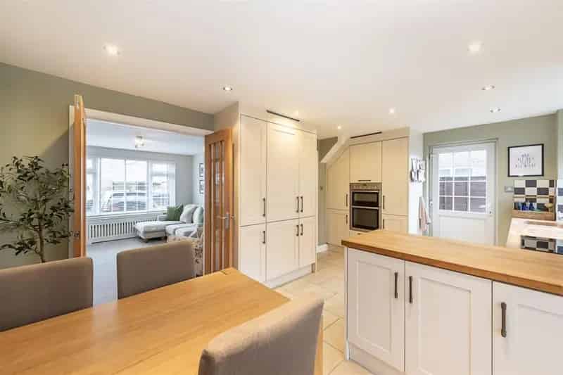 3 Bed Semi-Detached House For Sale Near Town Centre