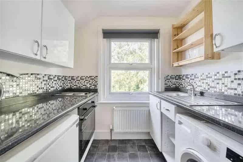 3 Bed House for Sale near Guildford Station and Town Centre