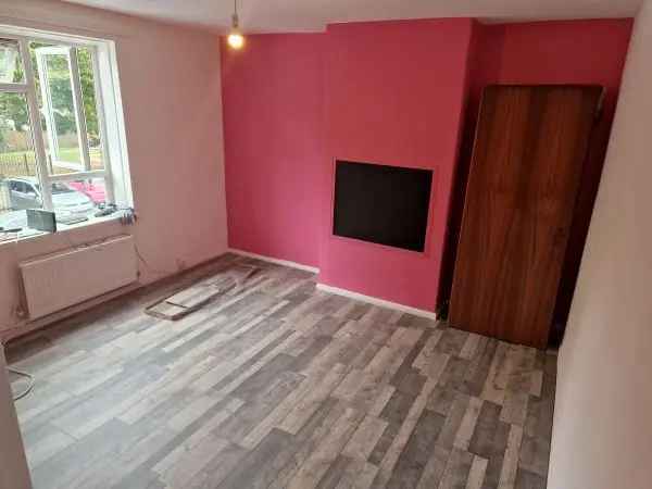 2 Bed Top Floor Flat Landport Portsmouth Near Commercial Road