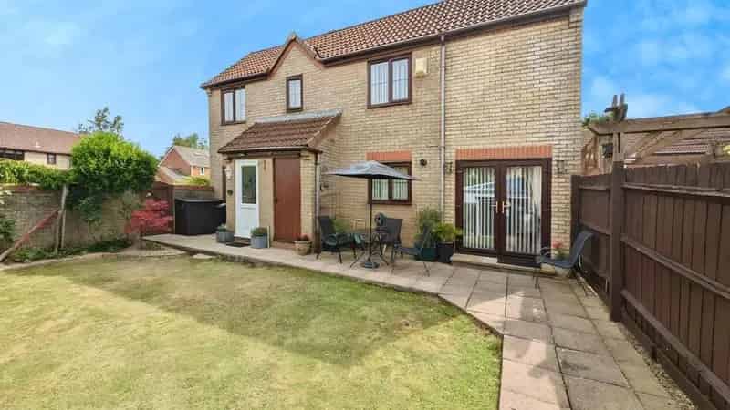 3 Bedroom Link Detached House for Sale in Yate