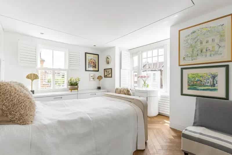 5 Bedroom 3 Bathroom End Terrace House Modern Upgrades