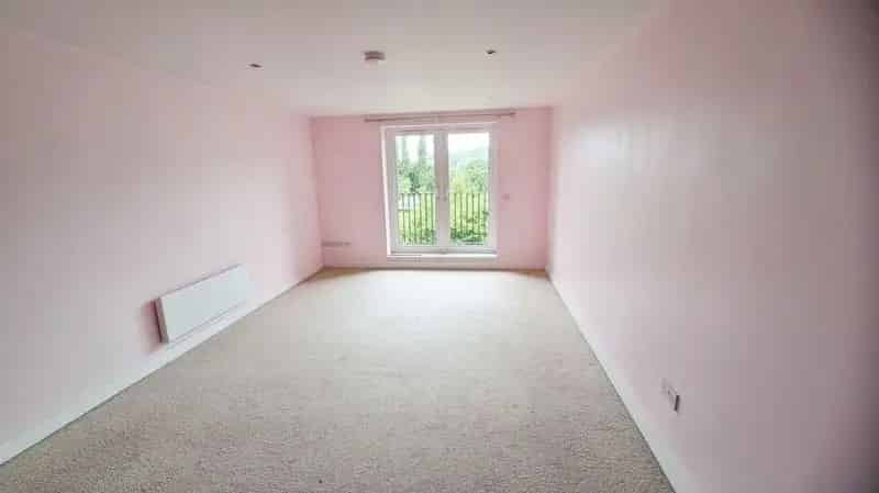 2 bedroom  Flat for sale, Elland, West Yorkshire, HX5
