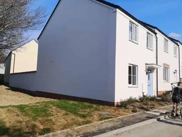 3 Bed House with Garage