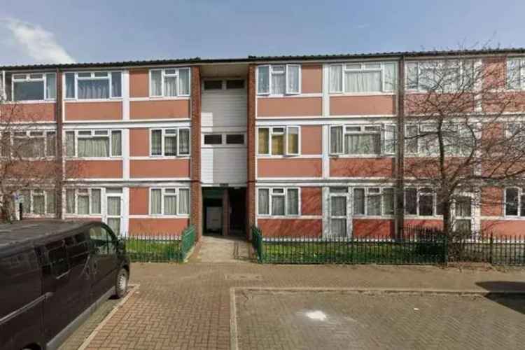 1 Bedroom Flat for Sale Near Manor Park Station