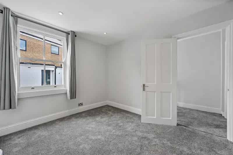 2 Bedroom House to Rent in Mill Hill Road